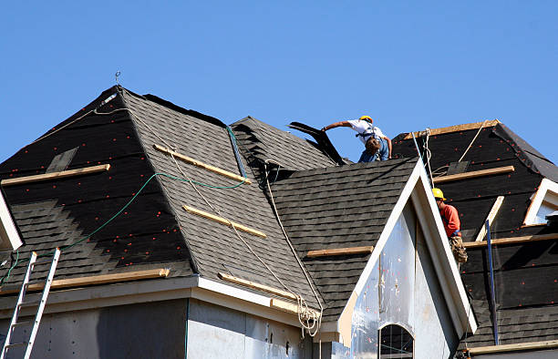 Best Roof Gutter Cleaning  in Woodmere, LA